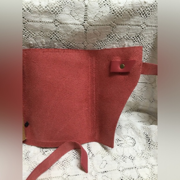 NWOT Small Portland Leather Wrap Journal. - Picture 4 of 6